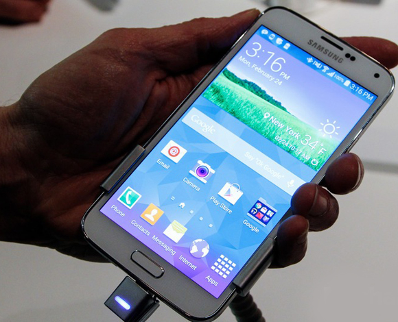 سامسونغ تكشف رسمياً عن هاتفها الجديد Galaxy S5